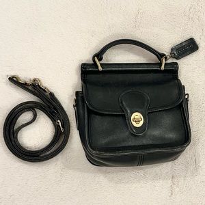 Coach Vintage Winnie in Black #9023 RARE!